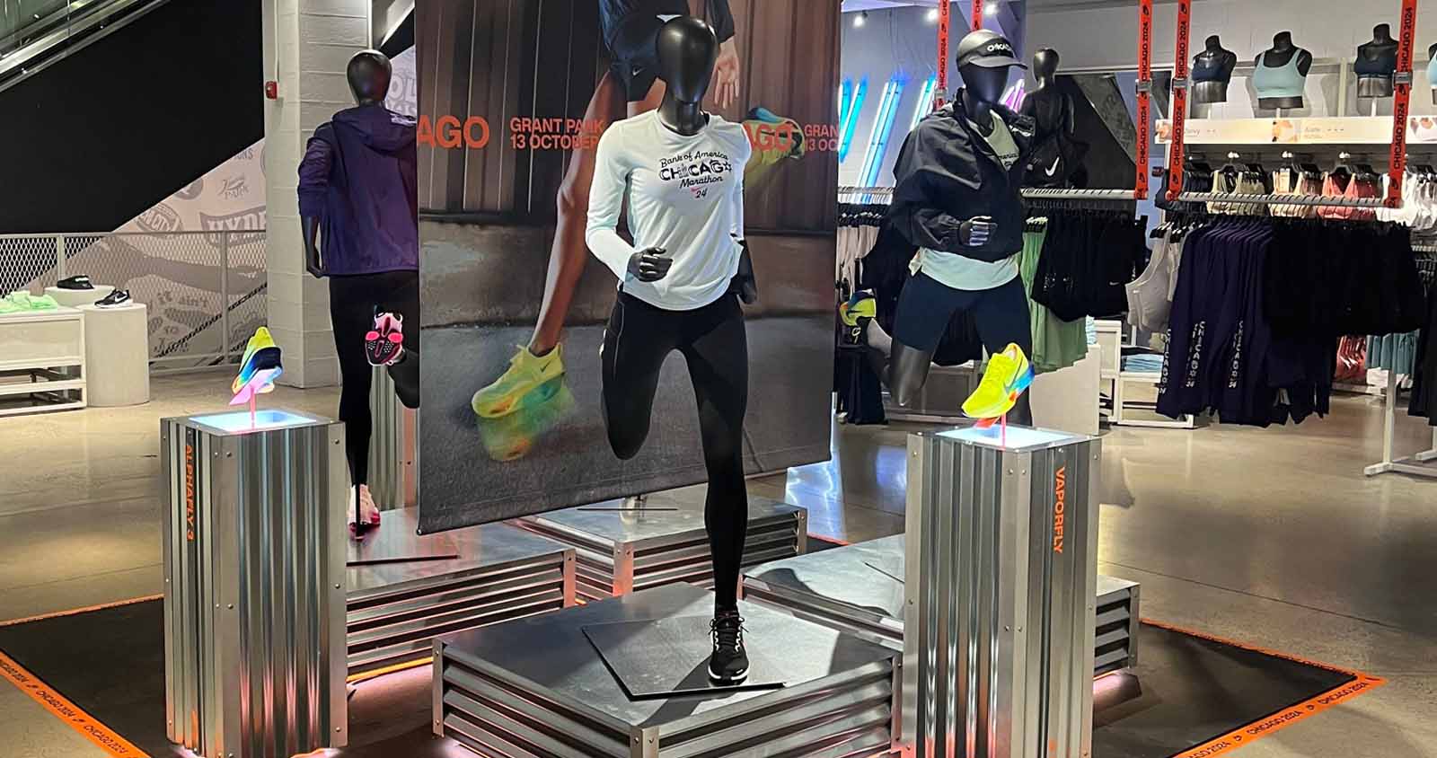 Nike store chicago marathon best sale